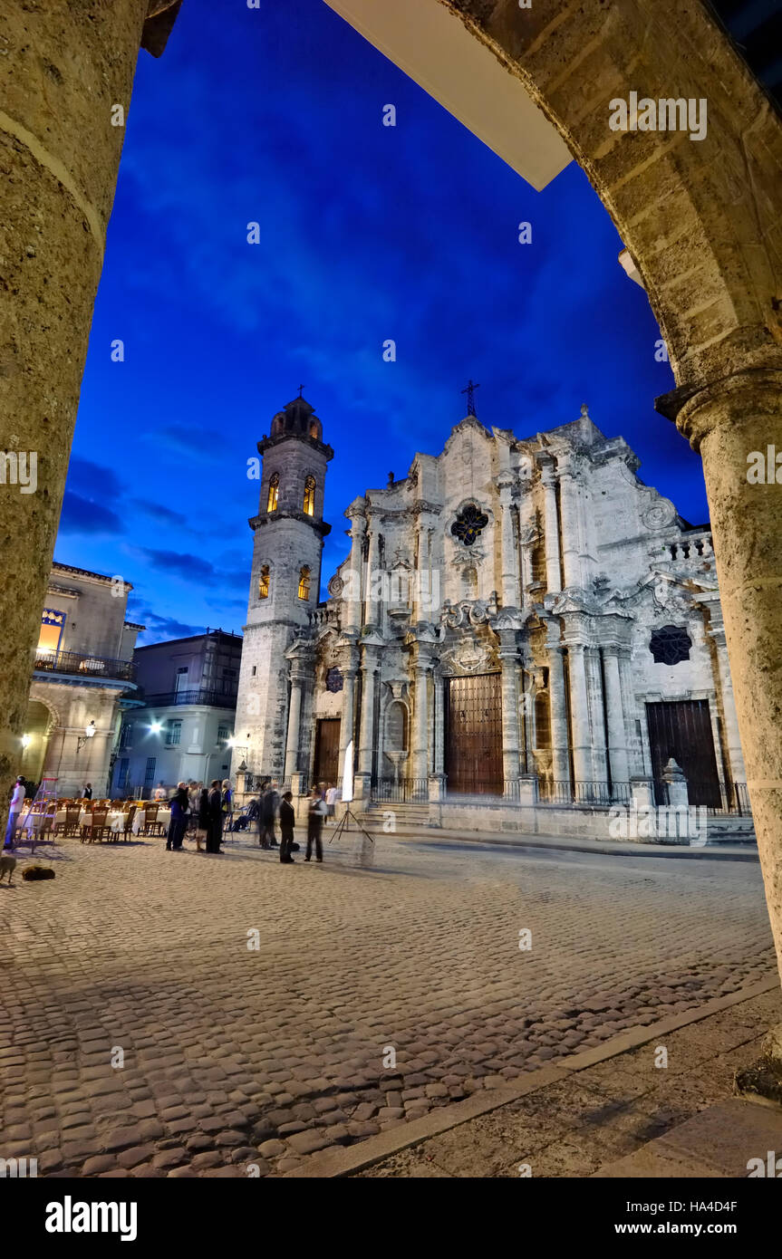 Place de la cathédrale de la Vierge Marie de la Concepcion Immaculada, La Havane, Cuba Banque D'Images