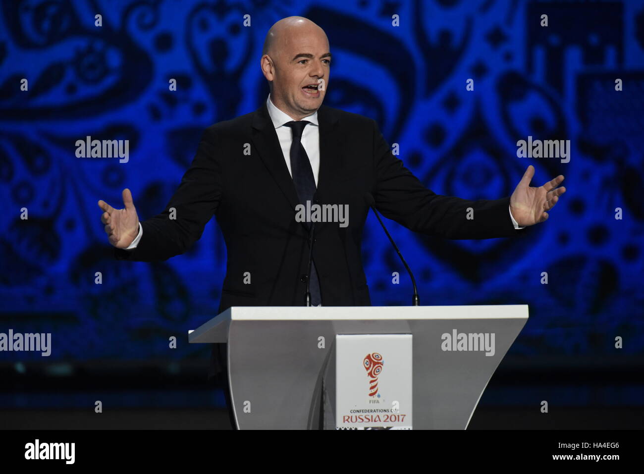 Kazan, Russie. 26 Nov, 2016. Le président de la FIFA, Gianni Infantino aborde le tirage officiel de la Coupe des Confédérations 2017 Cérémonie de la région de Kazan, Russie, le 26 novembre 2016. © Evgeny Sinitsyn/Xinhua/Alamy Live News Banque D'Images