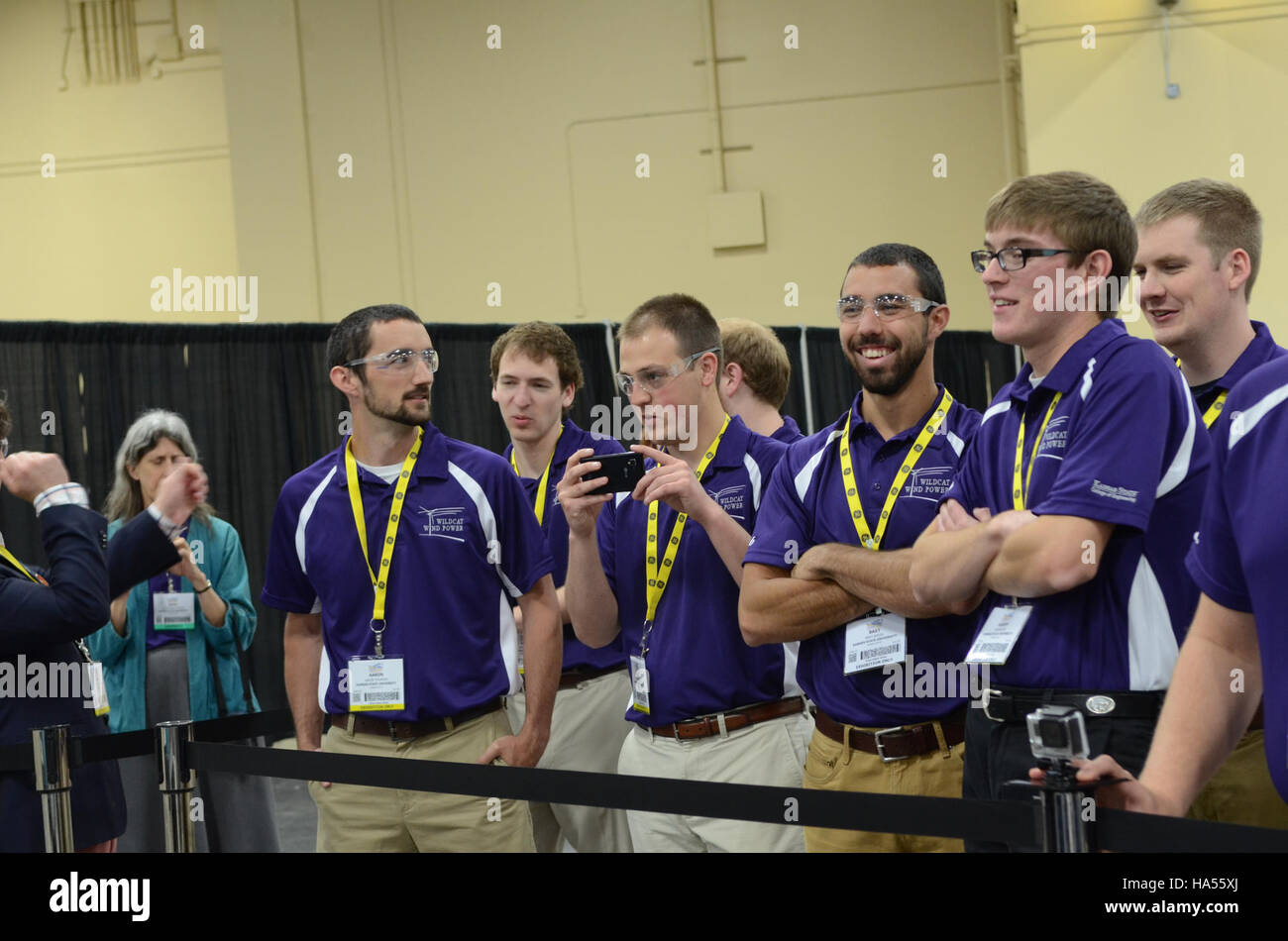 Le ministère de l'énergie continue de mettre l'accent sur l'avancement des solutions et des technologies énergétiques qui réduisent l'impact environnemental et assurent une utilisation durable de l'énergie pour les générations futures. Banque D'Images