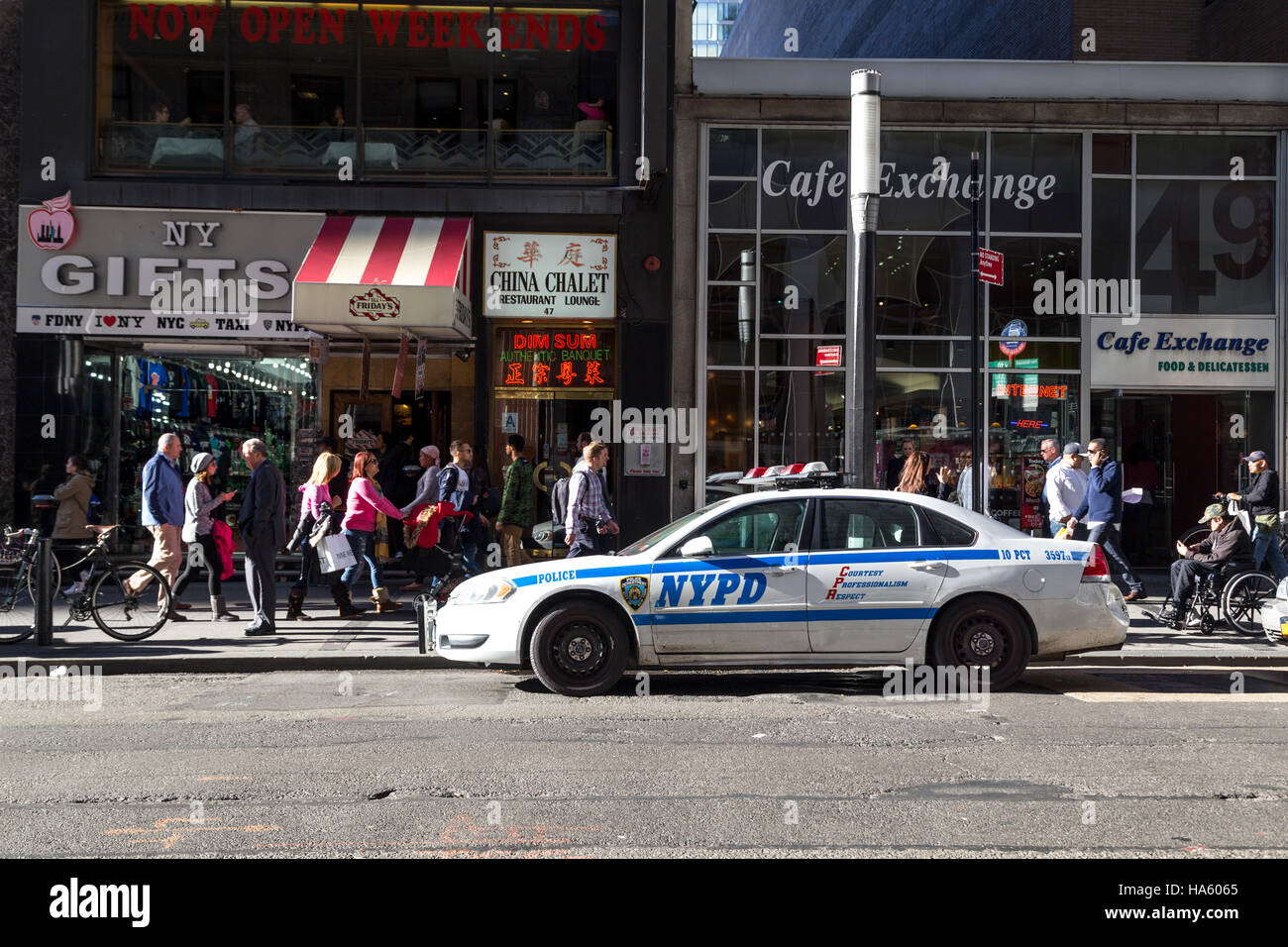 New York, États-Unis d'Amérique - Novembre 18, 2016 : New York Police Department voiture garée dans les rues de Manhattan Banque D'Images