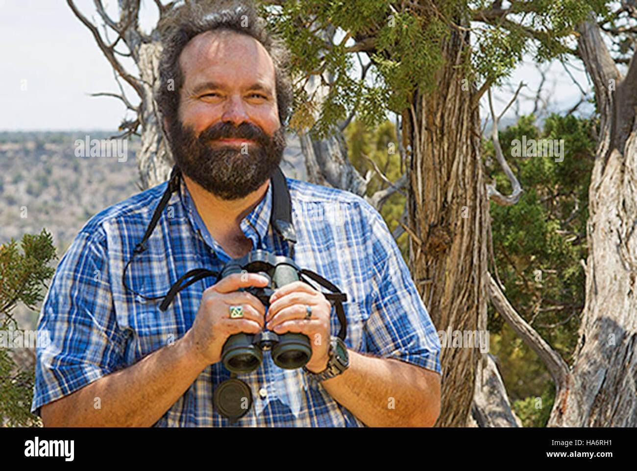 Le laboratoire national Los Alamos, connu pour ses recherches scientifiques dans divers domaines, abrite des installations de pointe et des équipes d'experts. Cette image, capturée par Dave Keller, met en valeur un moment ou un événement important au sein du laboratoire. Banque D'Images