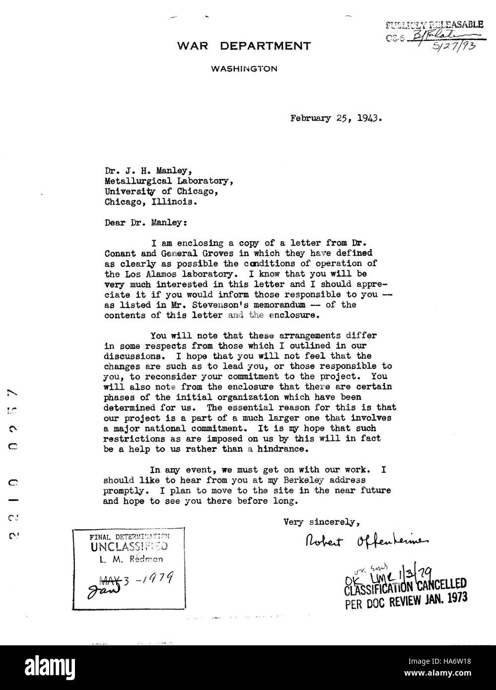 Cette lettre de J. Robert Oppenheimer à John Manley du 25 février 1943 est un document clé de l'ère du projet Manhattan. Les archives du laboratoire national préservent cet artefact historique, réfléchissant sur les contextes politiques et scientifiques de la IIe Guerre mondiale Banque D'Images