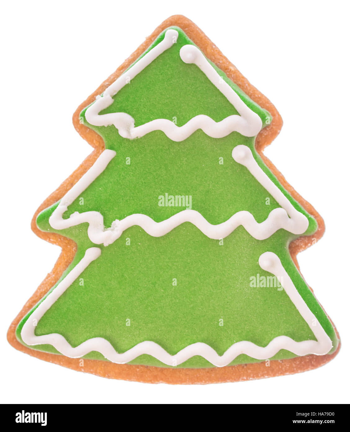 Beaux et délicieux biscuits Noël arbre vert en pain d'épices isolé sur fond blanc Banque D'Images