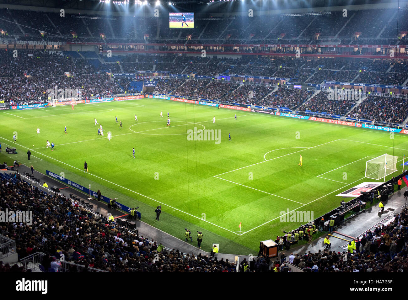 Décines-Charpieu, proche de Lyon (sud-est de la France) : Parc Olympique Lyonnais soirée inaugurale (2016/01/09) Banque D'Images