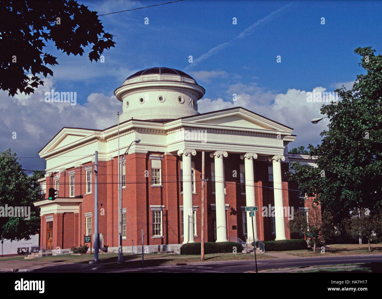 Le Service de recherche économique (ERS) de l’USDA contribue à comprendre les impacts de l’agriculture sur les environnements naturels, aidant à façonner les politiques des parcs nationaux qui favorisent la durabilité environnementale et la préservation des écosystèmes à travers les États-Unis. Banque D'Images