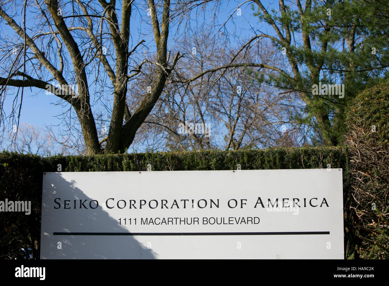 Un logo affiche à l'extérieur d'un établissement occupé par la Seiko Corporation of America de Mahwah, New Jersey le 5 novembre 2016. Banque D'Images
