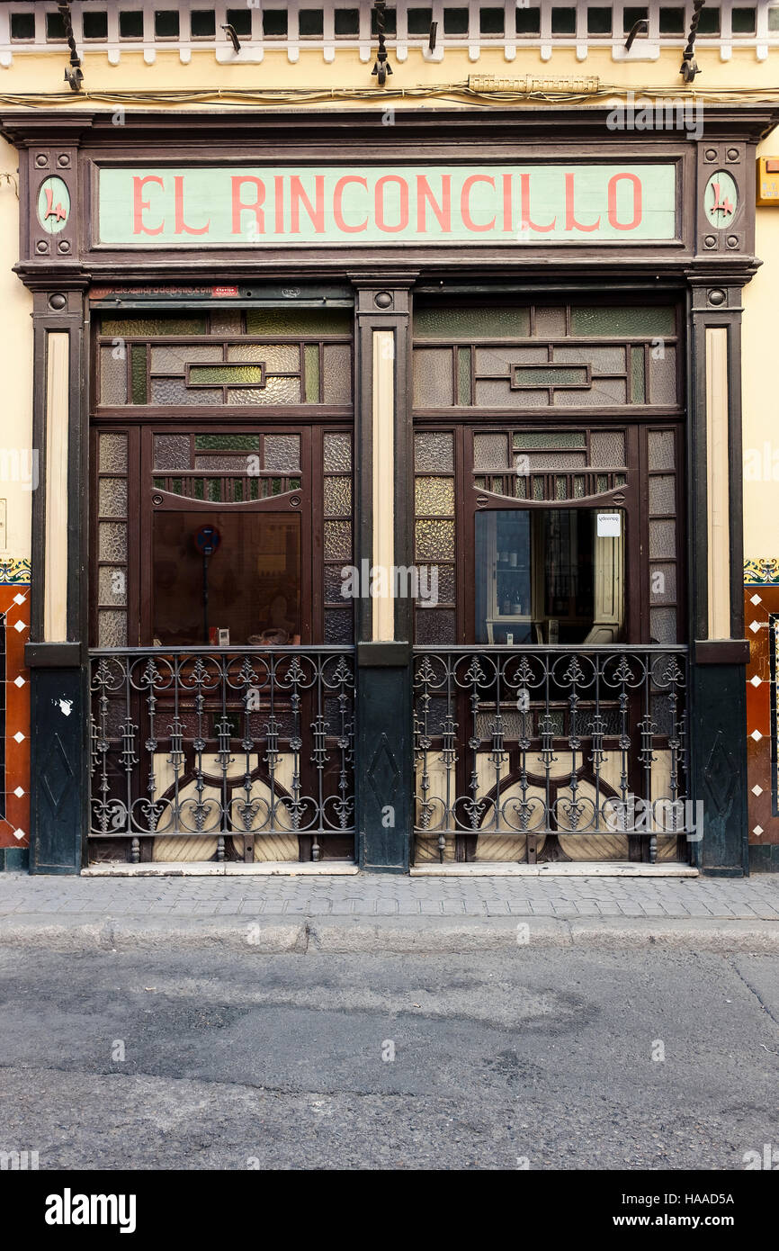 Bar, plus ancienne sevilles el rinconcillo dans calle girona Banque D'Images