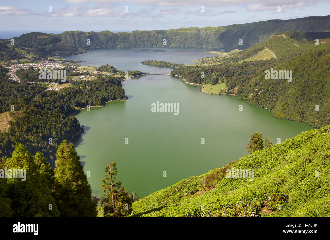 Paysage avec lac. Lagoa Azul Lagoa Verde. Sao Miguel. Açores. Portugal Banque D'Images
