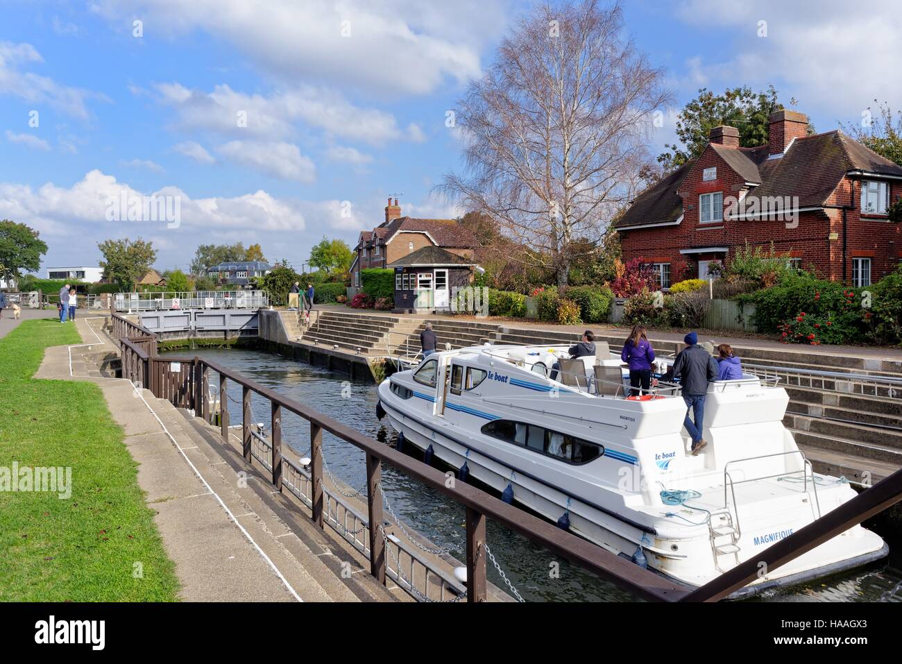 Old Windsor lock sur la Tamise Windsor Berkshire England UK Banque D'Images