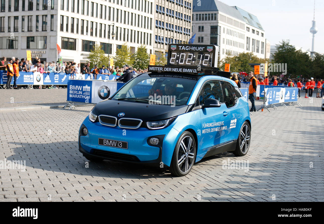 La BMW i3 - Berlin-Marathon, 25. 30 septembre 2016, Berlin. Banque D'Images