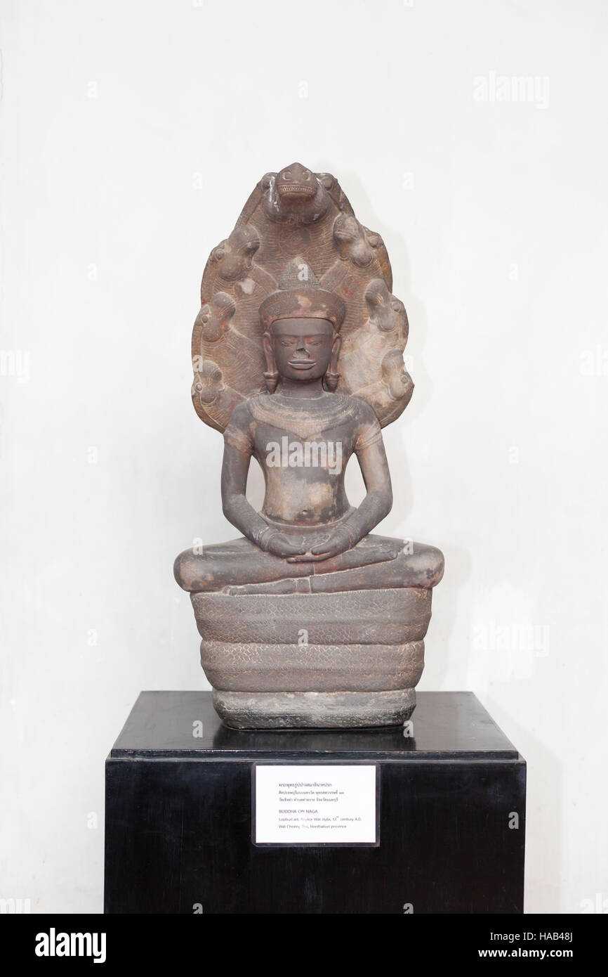 Bouddha sur naga, Thaïlande Banque D'Images