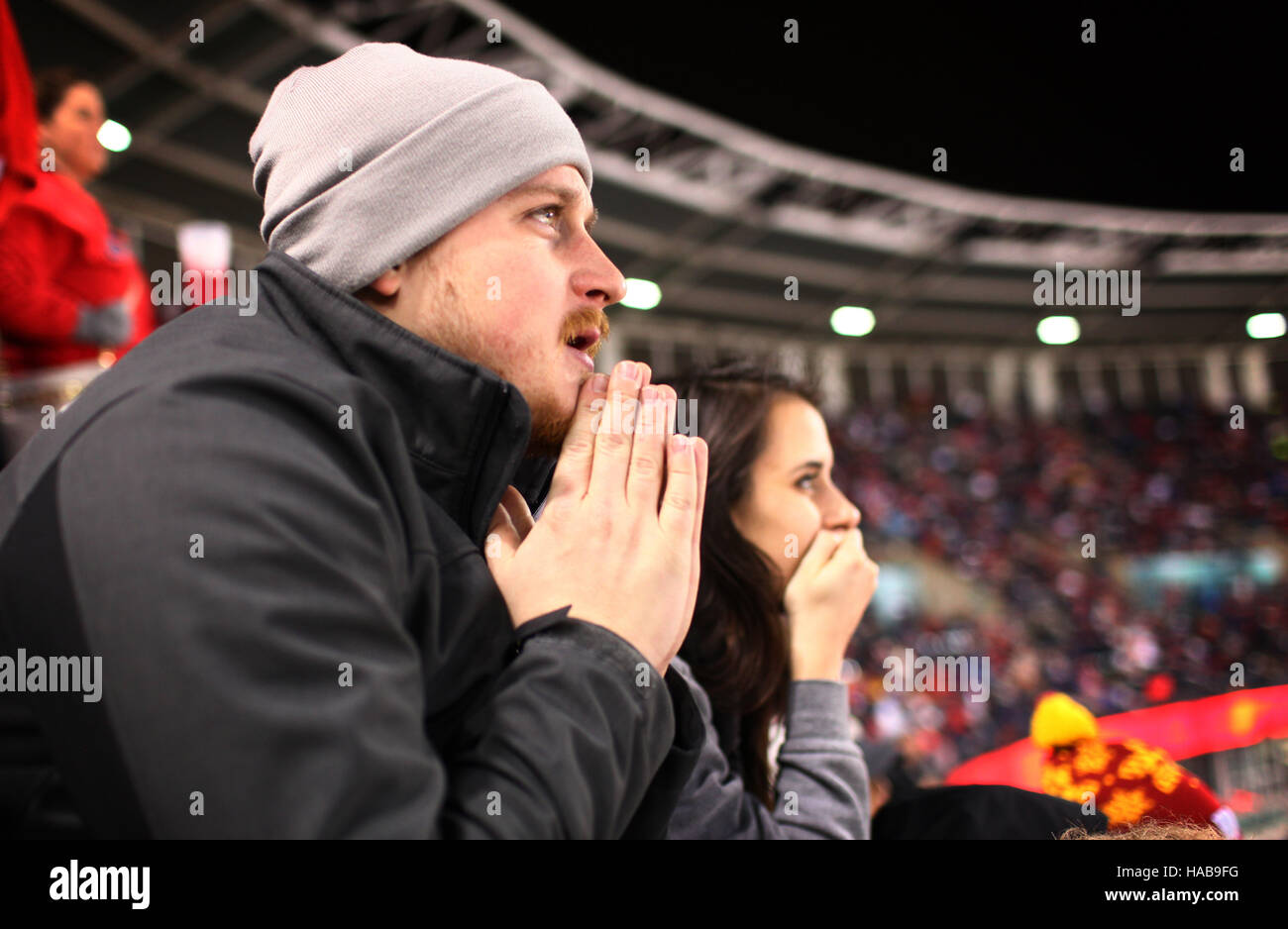 Cleveland, Ohio, USA. 30Th Oct, 2016. CLEVELAND, OH - Octobre 30.Jason Myers prie pour un Indiens revenir pendant le quart de travail à Progressive Field pour le jeu 5 de la Série mondiale entre les Indians de Cleveland et les Cubs de Chicago. (Michael F. McElroy © Michael F. Mcelroy/ZUMA/Alamy Fil Live News Banque D'Images