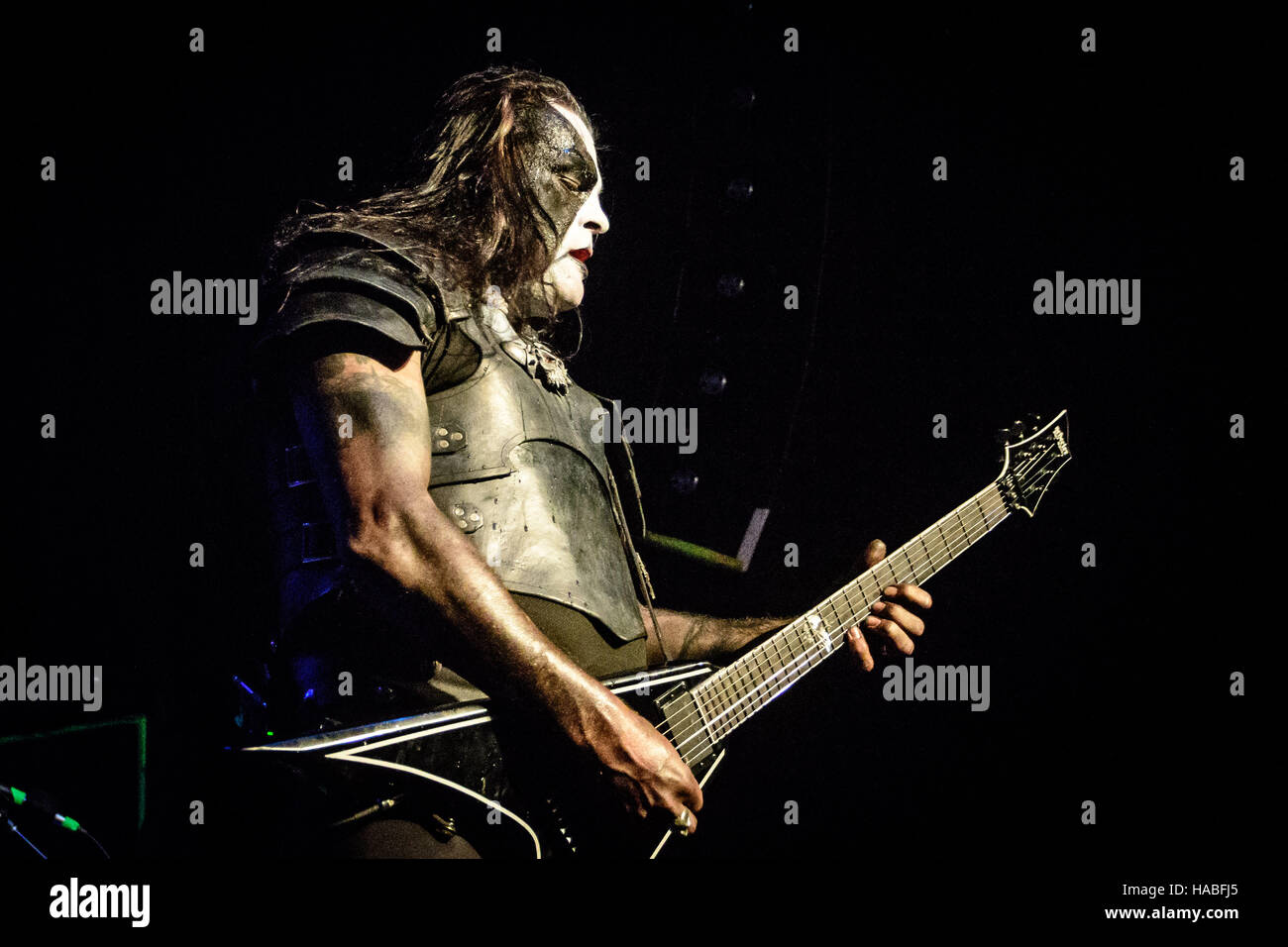 Toronto, Ontario, Canada. 25Th Nov, 2016. Ancien membre fondateur du groupe de black metal norvégien ''immortel'' ABBATH DOOM OCCULTA ou simplement ABBATH joue avec son nouveau groupe ''Abbath'' au Phoenix Theatre de Toronto. © Igor Vidyashev/ZUMA/Alamy Fil Live News Banque D'Images