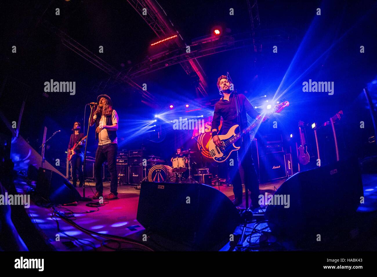 Milan, Italie. 29 Nov, 2016. La réponse de l'Irlande du Nord, hard rock et blues-rock, il se produit au Magazzini Generali à Milan, Italie : Crédit Mairo Cinquetti/Alamy Live News Banque D'Images