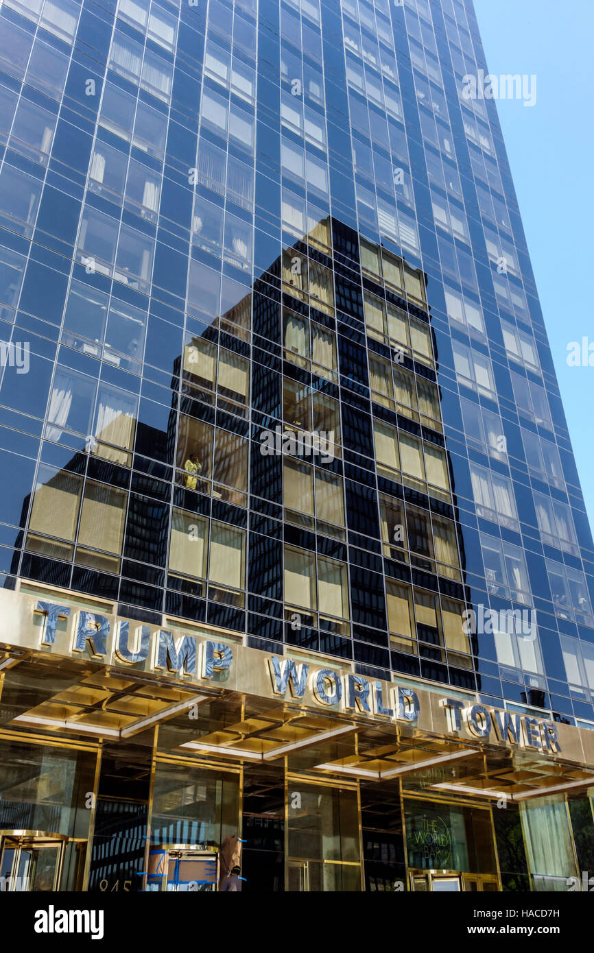 New York City,NY NYC Manhattan,Midtown,Turtle Bay,Trump World Tower,extérieur,gratte-ciel résidentiel,entrée,NY160721031 Banque D'Images