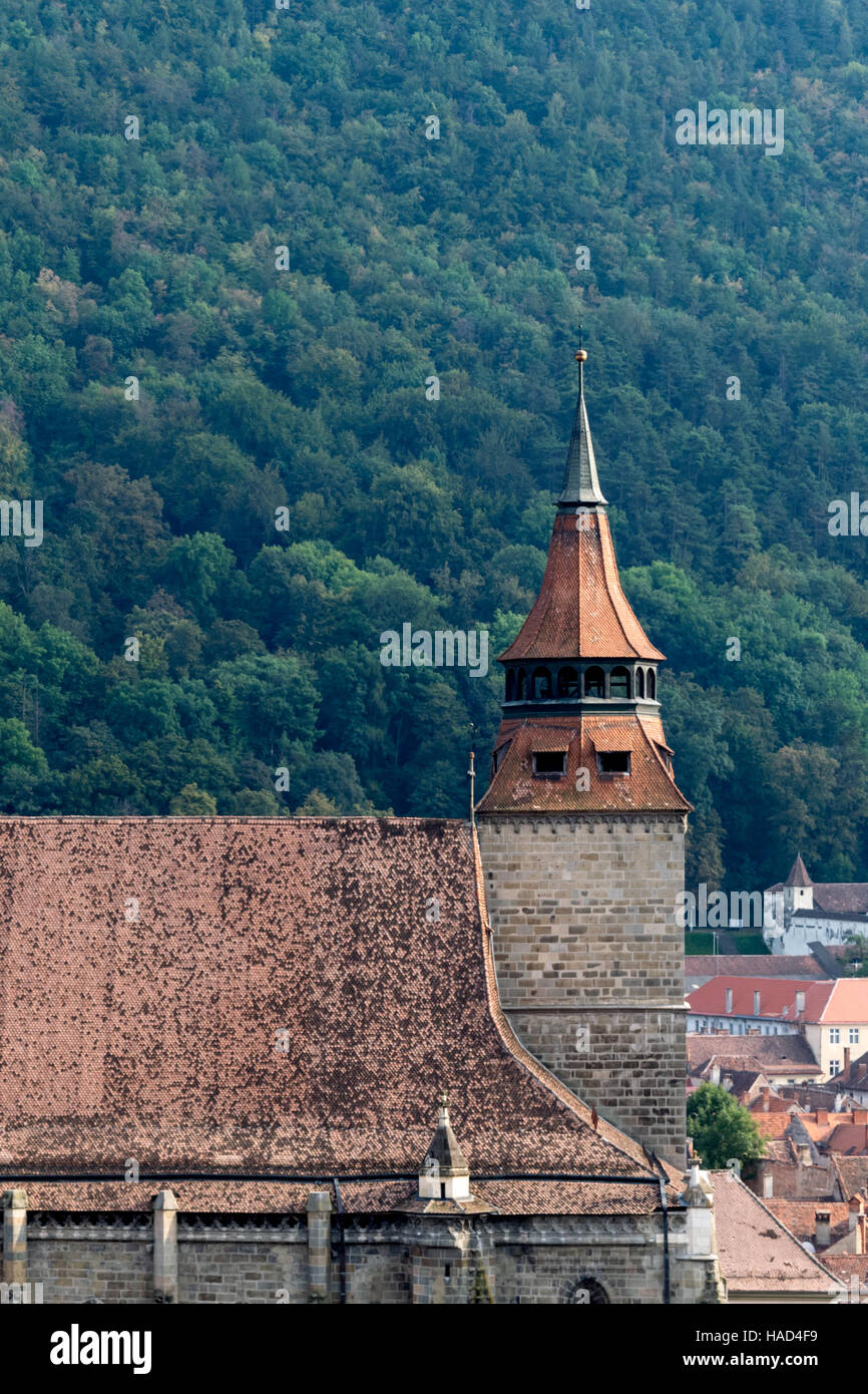 Tour de l'église noire de Brasov, en Transylvanie, Roumanie Banque D'Images