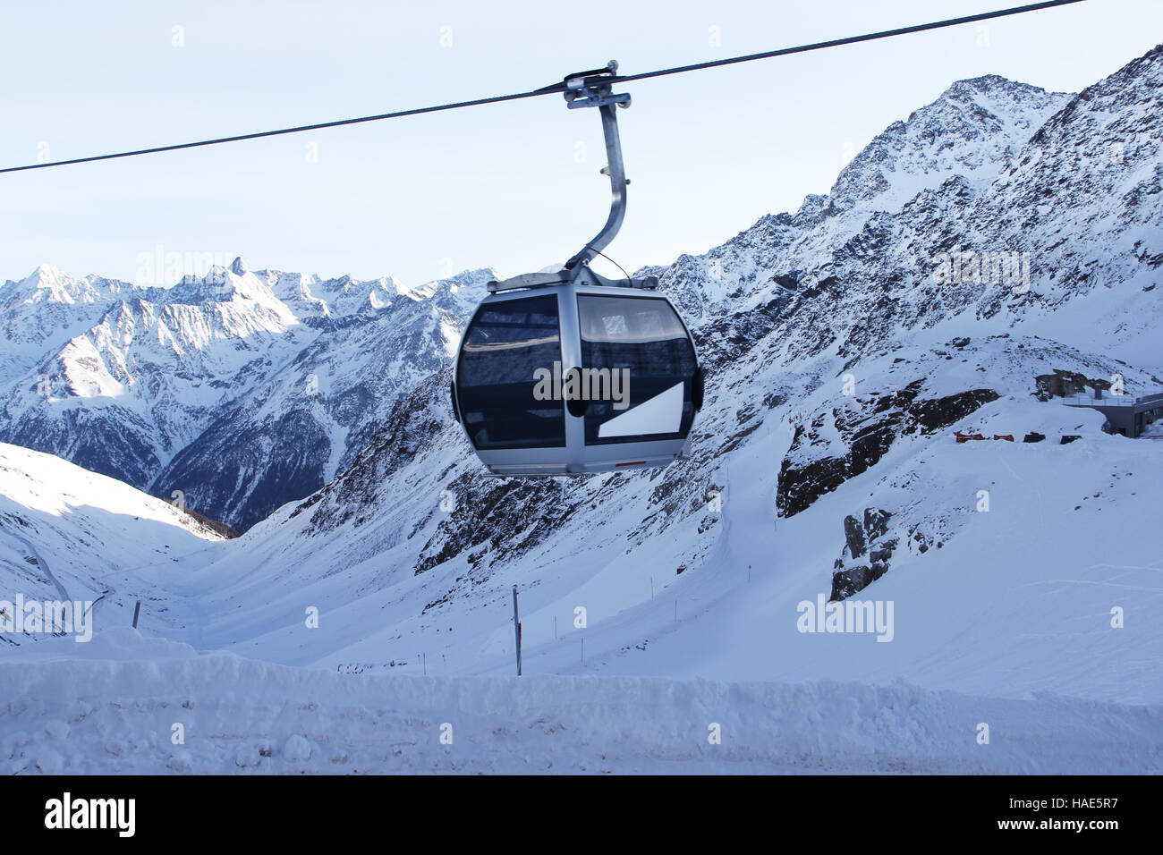 Chalet de ski en haute montagne en hiver Sölden, Autriche Banque D'Images