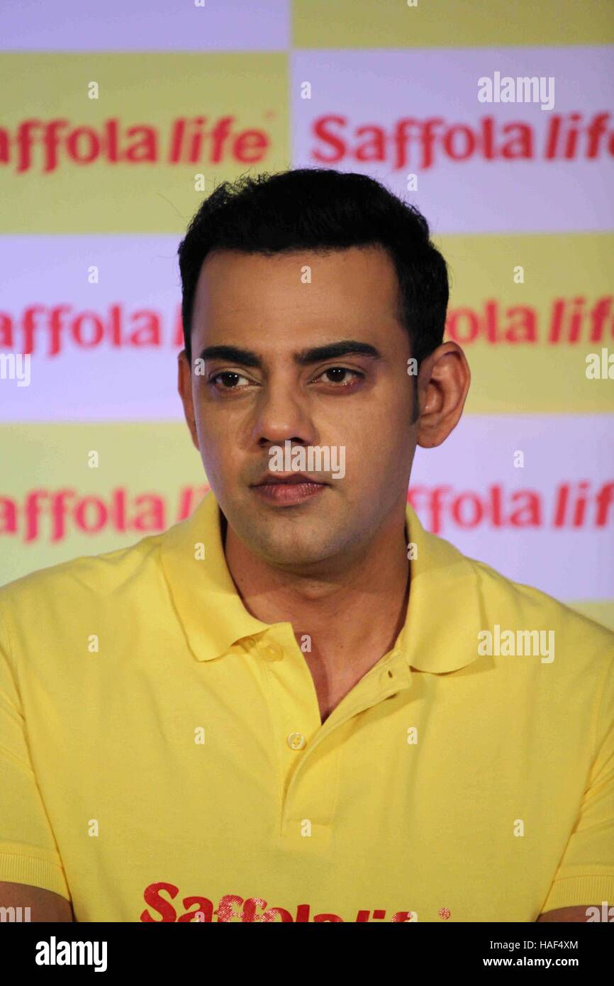 Cyrus Sahukar, VJ indien et Bollywood acteur au programme de la Journée mondiale du coeur organisé par Saffola Life à Bombay Mumbai Maharashtra Inde Banque D'Images