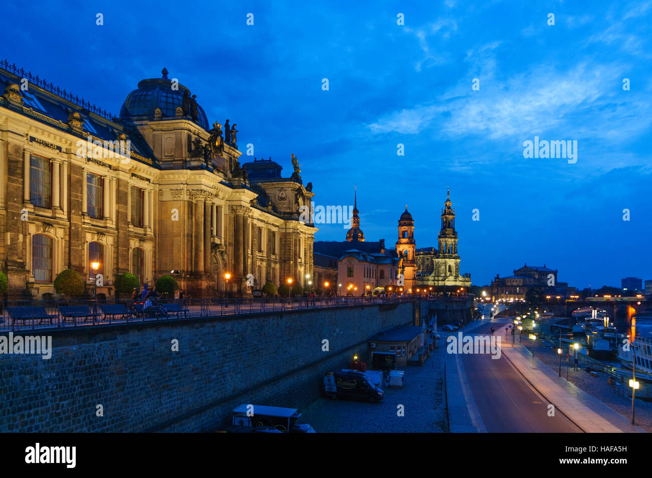 Dresde : Terrasse de Brühl avec le bâtiment pour le Saxon Art Association, Sekundogenitur, la State House, la cathédrale et le Semperoper, , Sachsen Banque D'Images