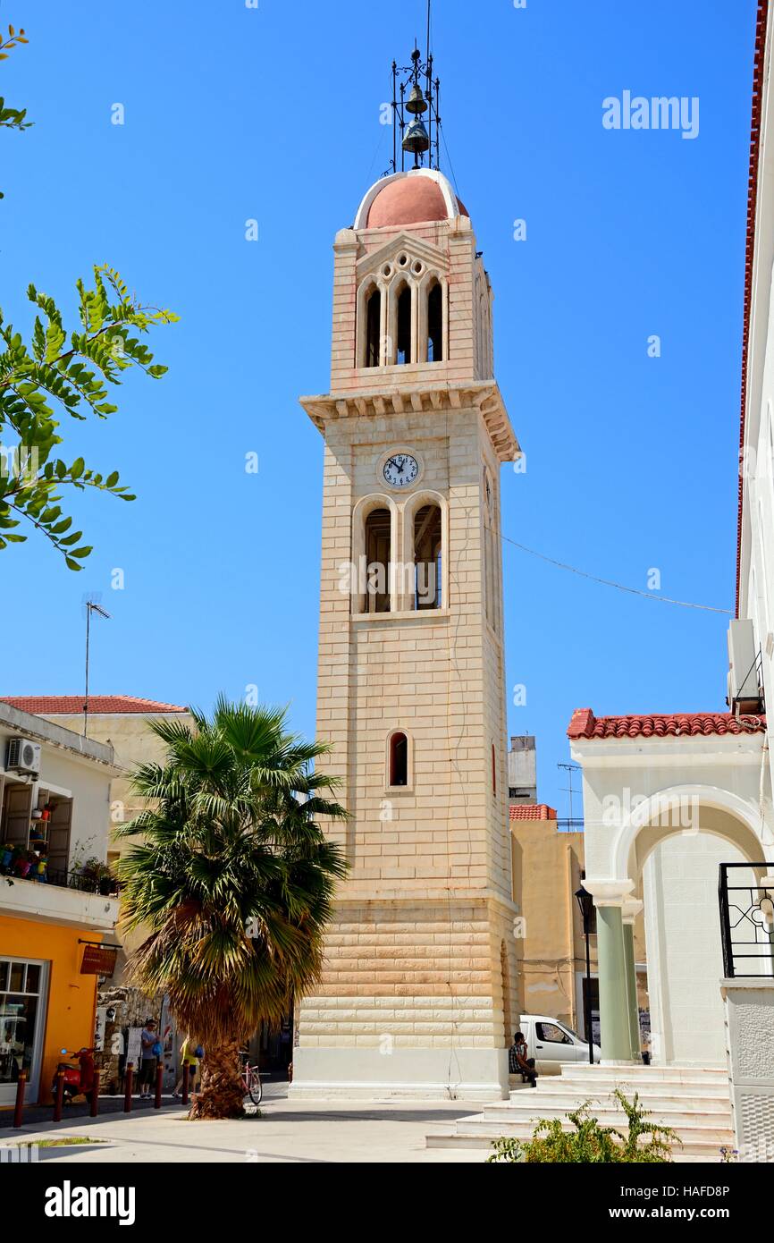 Vue de la cathédrale clocher (Megalos Antonios église), Rethymno, Crète, Grèce, Europe. Banque D'Images