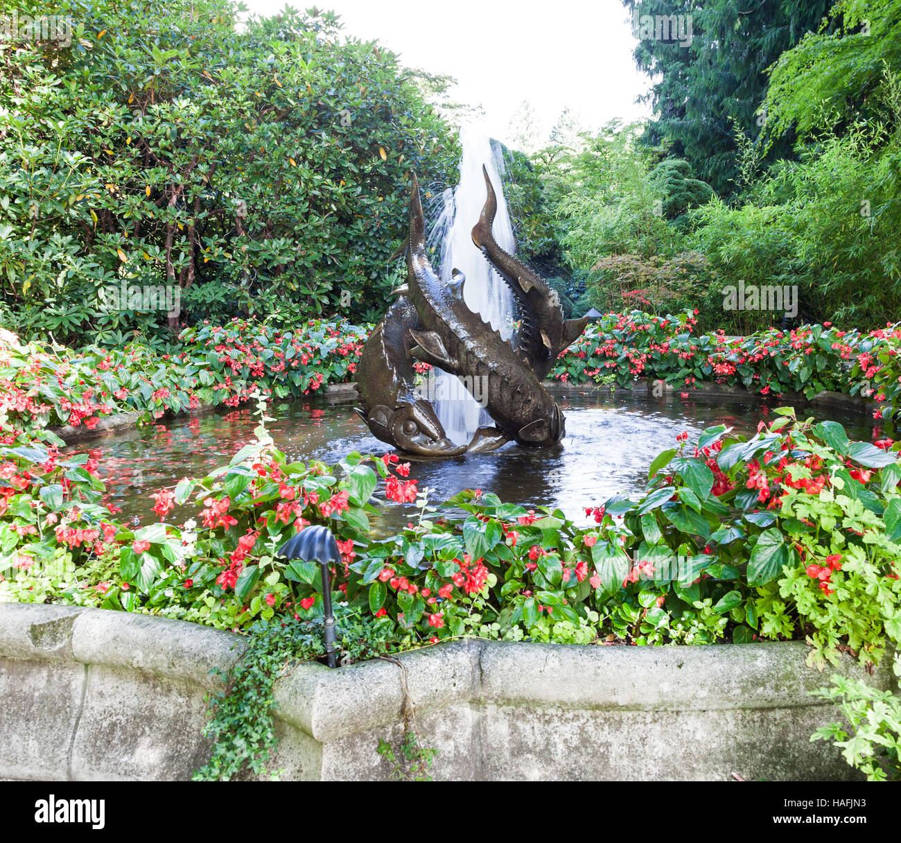 La fontaine des trois esturgeons Butchart Gardens, Brentwood Bay, Victoria Vancouver Colombie-Britannique, Canada IslandBritish Banque D'Images