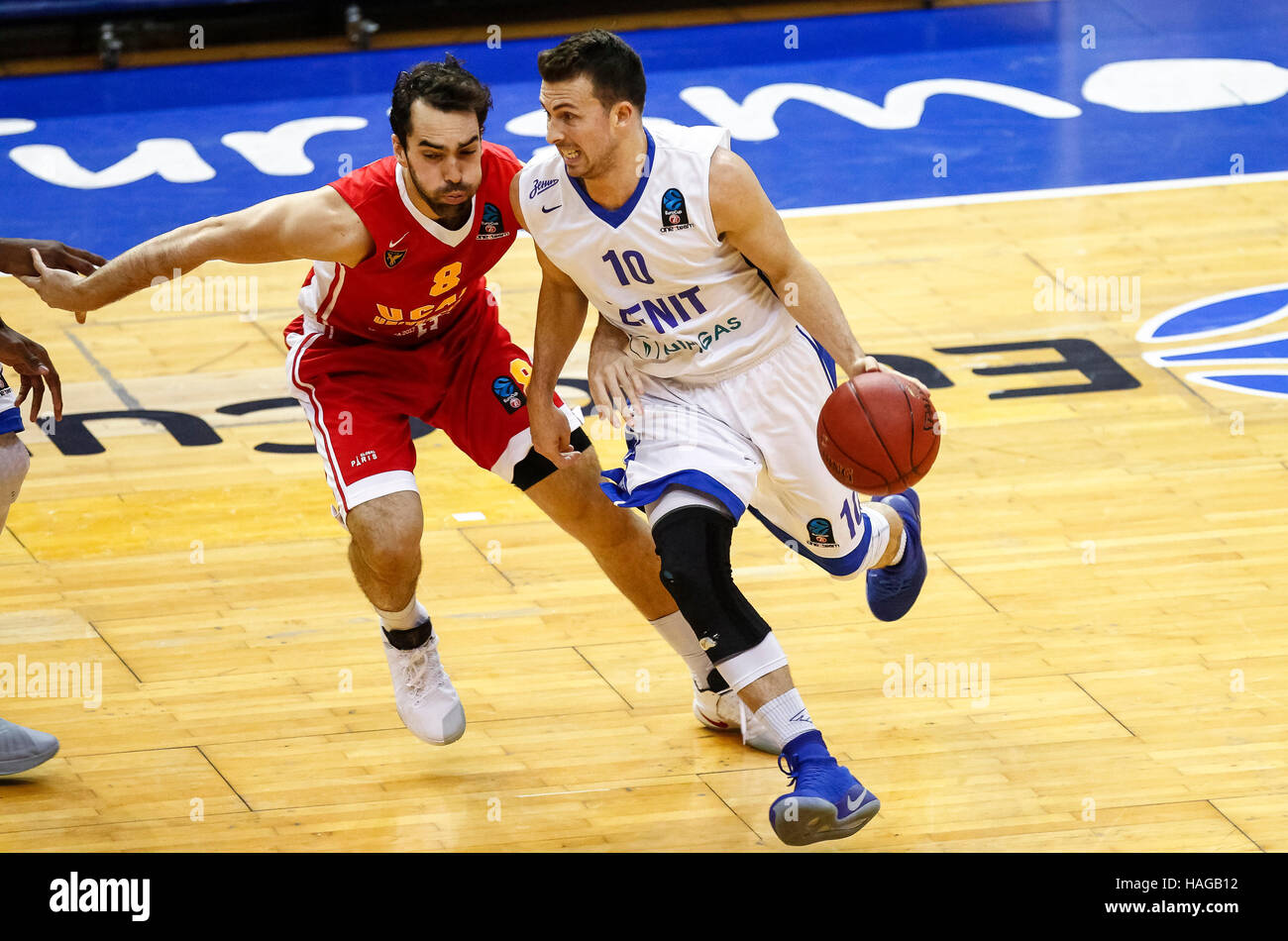 Murcia, Espagne. 30 novembre, 2016. Match de basket entre l'EuroCup CB Murcia Ucam et BC Zenit Saint-Pétersbourg au Palacio de los Deportes en Murcie. Credit : ABEL F. ROS/Alamy Live News Banque D'Images