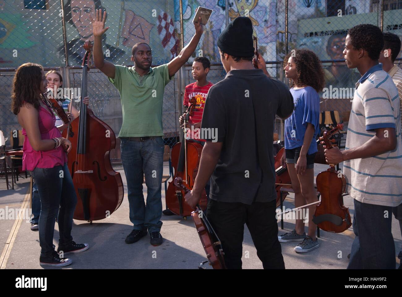 Tudo Que Aprendemos Juntos Le professeur de violon Année : 2015 Réalisateur : Sergio Machado Brésil Lazaro Ramos Banque D'Images