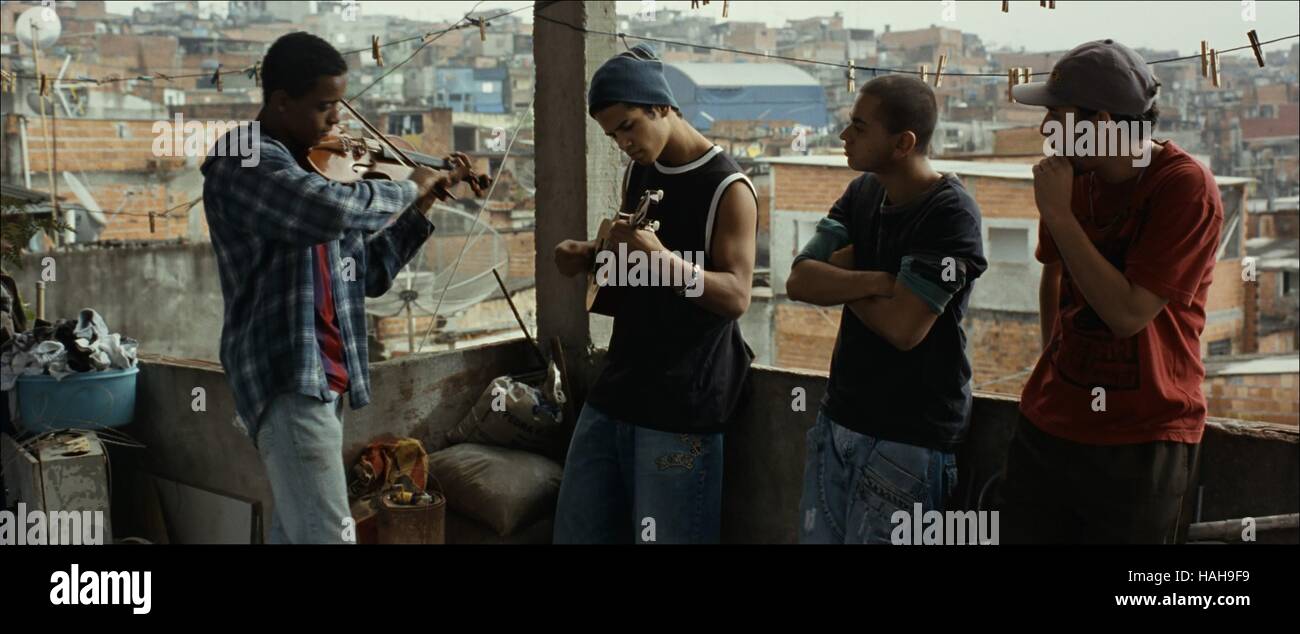 Tudo Que Aprendemos Juntos Le professeur de violon Année : 2015 Réalisateur : Sergio Machado Brésil Kaique Jesus, Elzio Vieira Banque D'Images