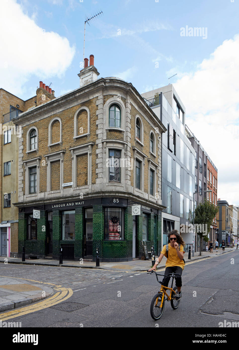 Scène de rue autour de Brick Lane est de Londres. Stock d'architecture, Divers, Royaume-Uni. Architecte : n/a, 2016. Banque D'Images