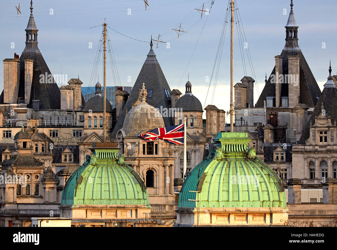 Vue de haut niveau sur Horse Guards Parade à Londres Union Jack flag. Stock d'architecture, Divers, Royaume-Uni. Architecte : n/a, 2016. Banque D'Images