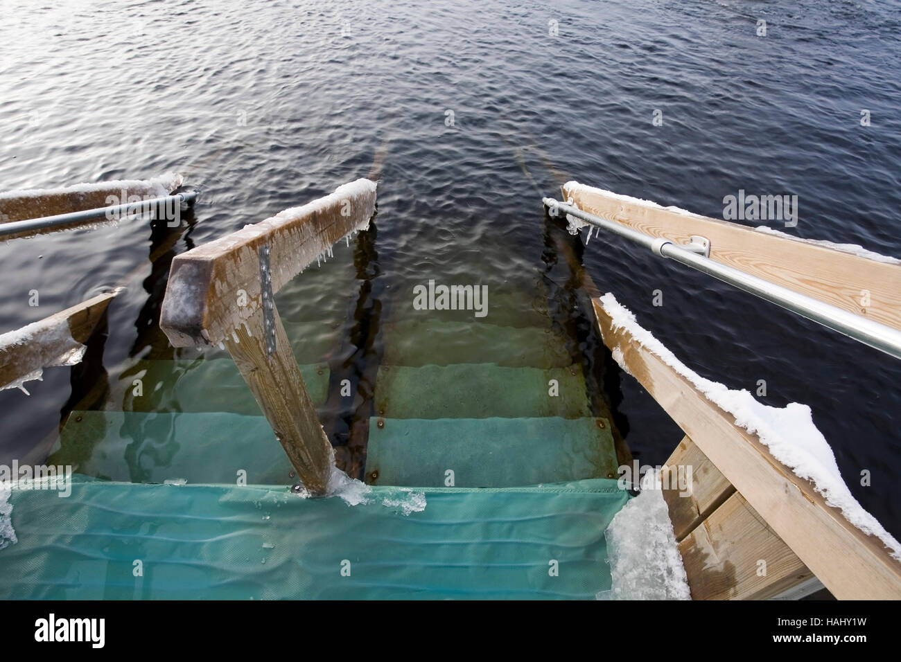 La piscine de l'hiver, la Finlande Banque D'Images