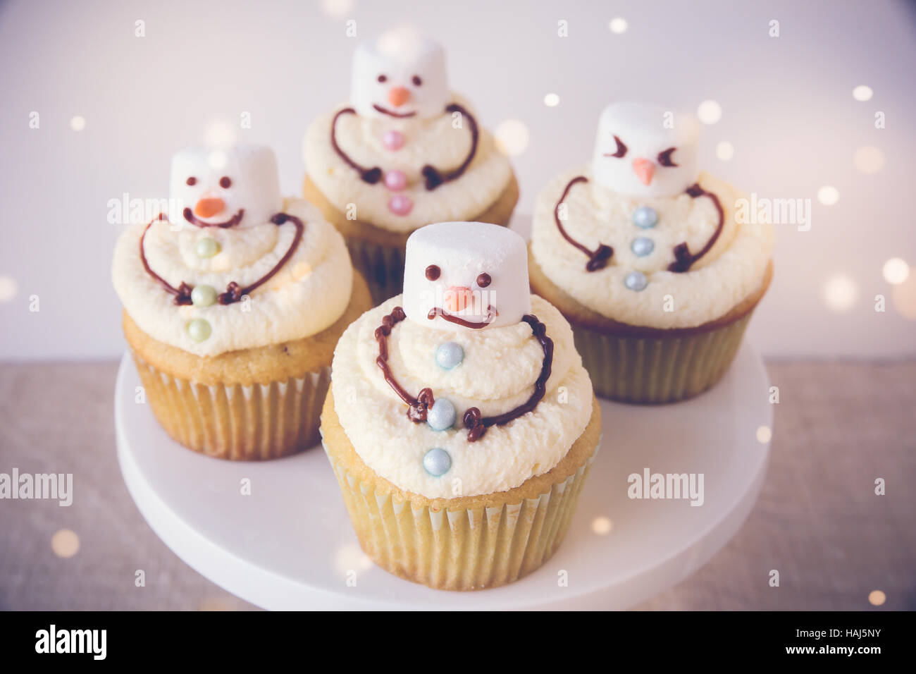 Plaisir des cupcakes bonhomme de fusion pour les enfants, tonification background Banque D'Images