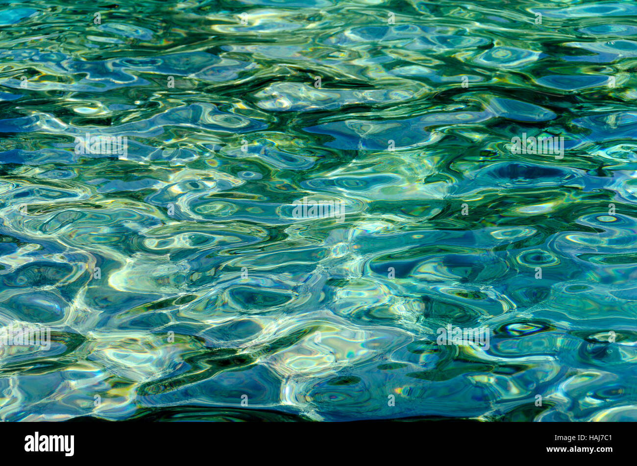 Les régularités et les reflets dans l'eau, piscines Limu, Niue, Océanie, Pacifique Sud Banque D'Images