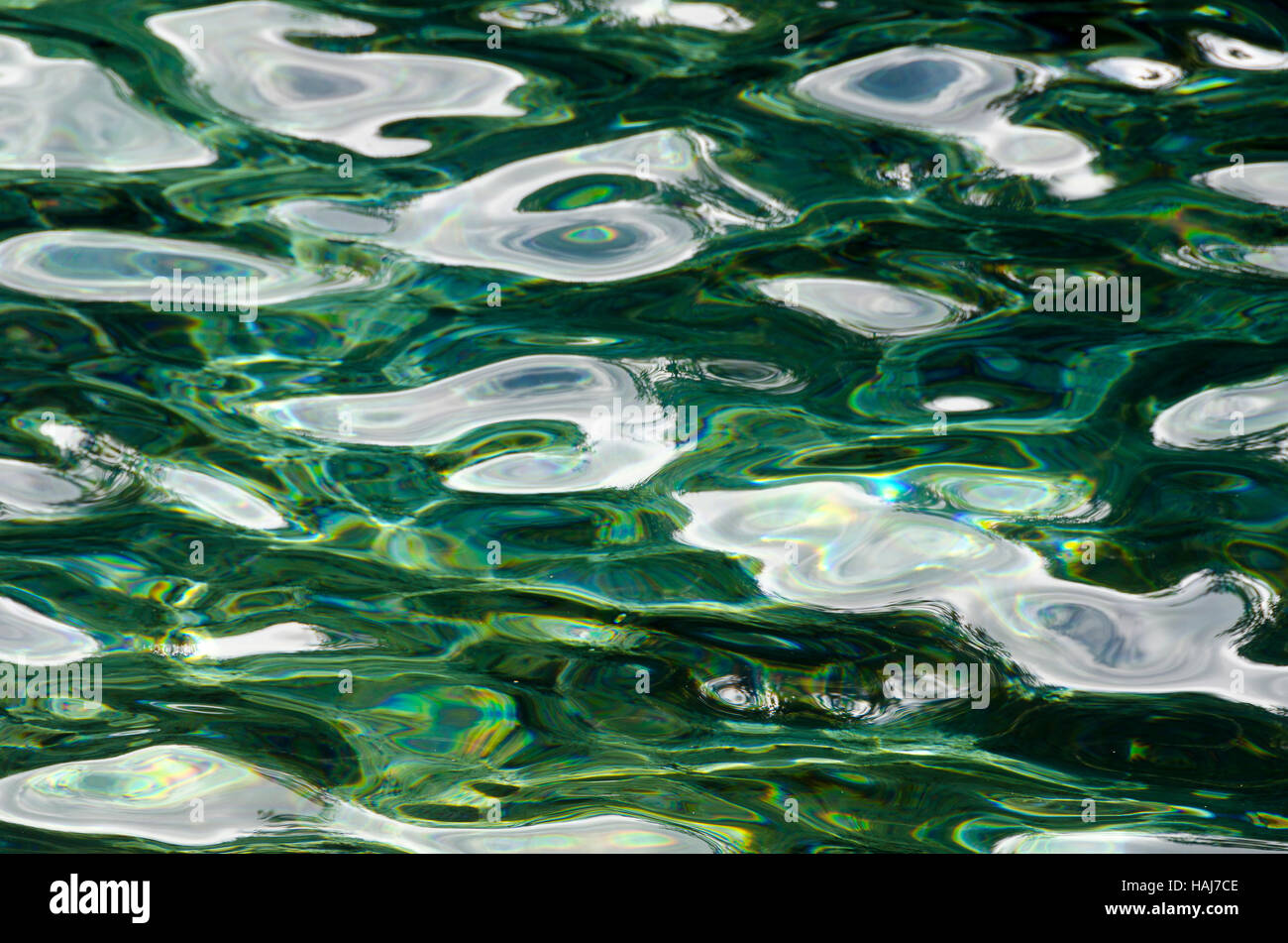 Les régularités et les reflets dans l'eau, piscines Limu, Niue, Océanie, Pacifique Sud Banque D'Images