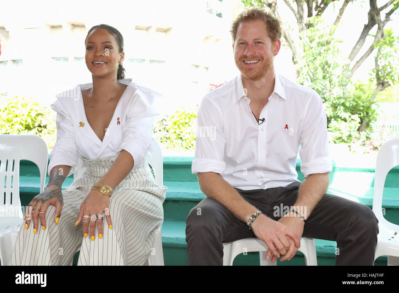 Snger, Rihanna et le prince Harry sur scène, à l'un au courant' événement organisé par la Commission nationale de lutte contre le VIH/SIDA dans la région de Bridgetown, Barbade, au cours de sa tournée de la région des Caraïbes. Banque D'Images