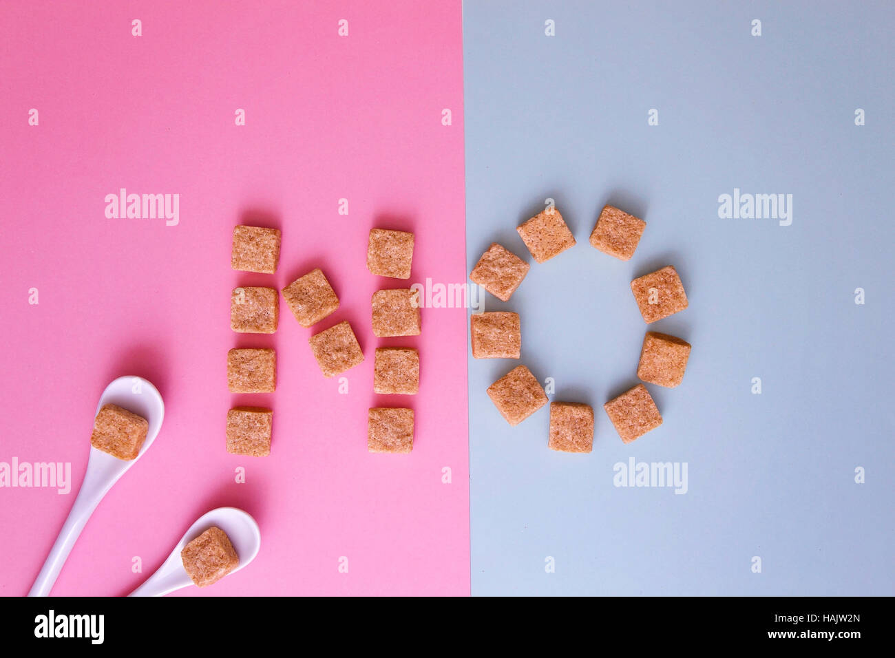 Le sucre en cubes disposés comme mot no vue d'en haut. Pour régimes unhealty sweet addiction concept diabet Banque D'Images