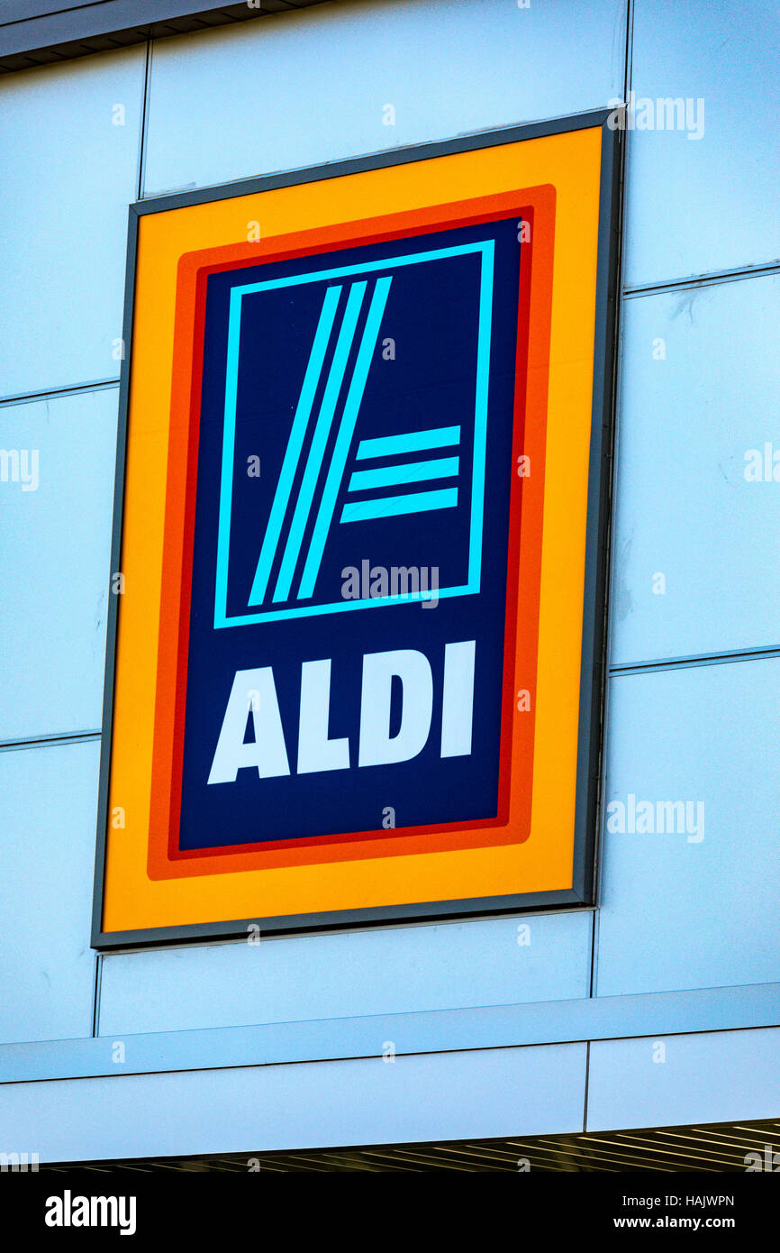 Un magasin Aldi dans Bakersfield California USA Banque D'Images