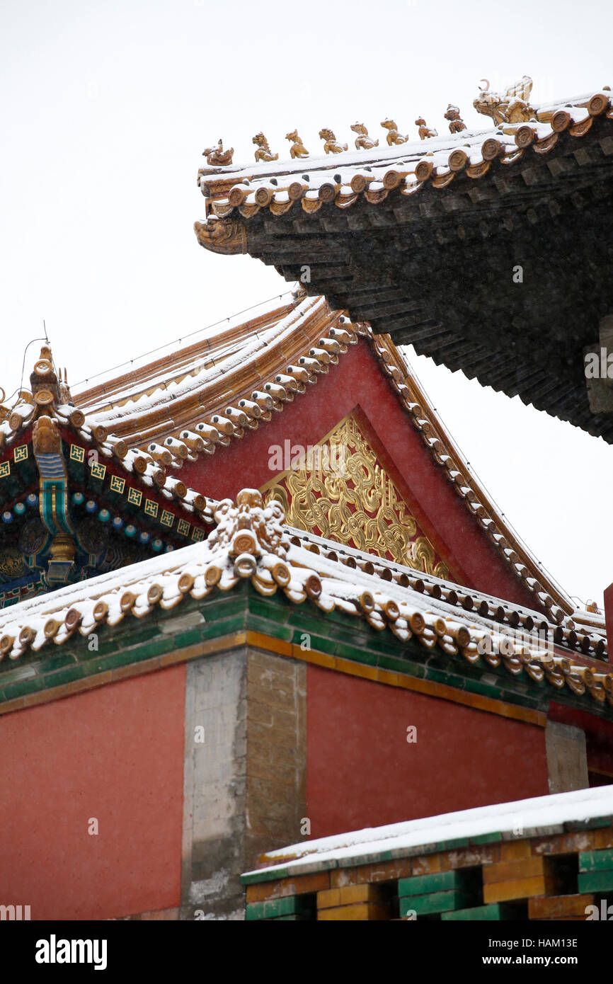 Toit couvert de neige palace, Forbidden City, Beijing, Chine Banque D'Images