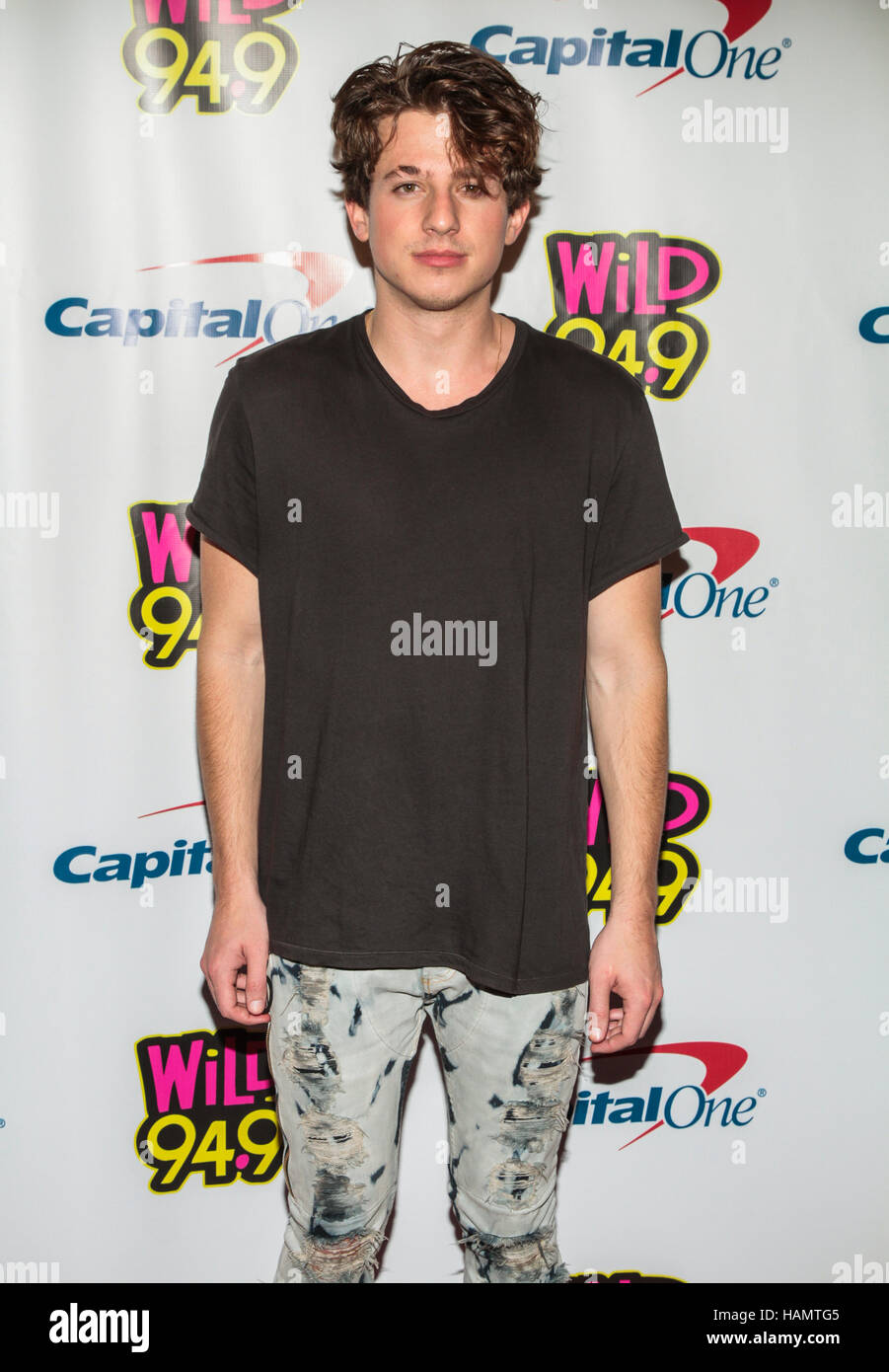 San Jose, États-Unis. 06Th Dec 2016. Artiste Musical Charlie Puth assiste à la FM 94.9sauvages Jingle Ball 2016 présentée par Capital One à SAP Center le 1 décembre 2016 à San Jose, Californie. Crédit : l'accès Photo/Alamy Live News Banque D'Images