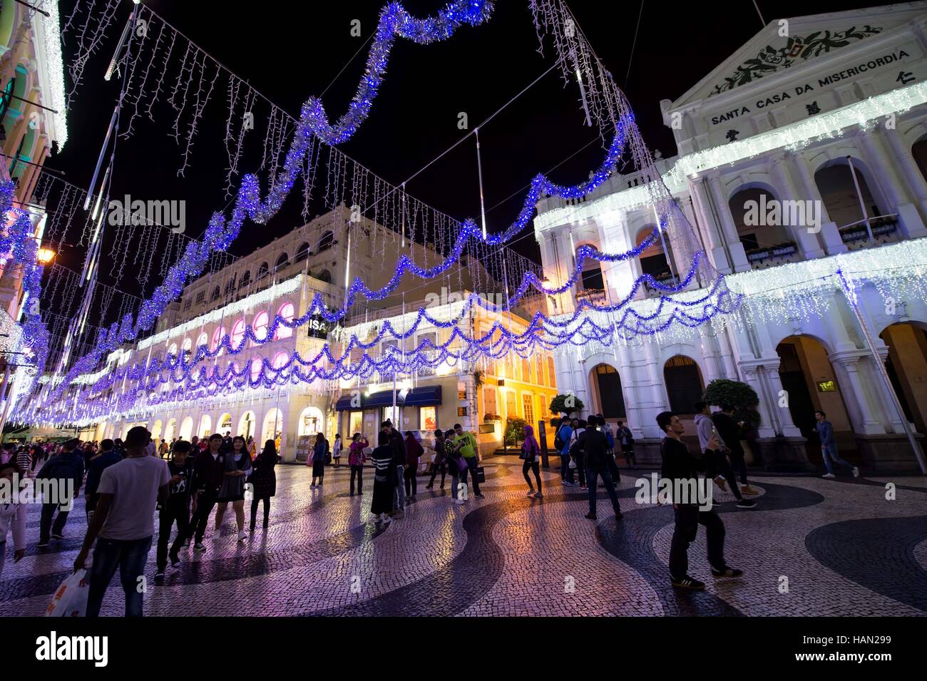 Macao, Chine. 2 Décembre, 2016. Les lumières de Noël brillent à Macao, Chine du Sud, 2 décembre 2016. Credit : Cheong Kam Ka/Xinhua/Alamy Live News Banque D'Images