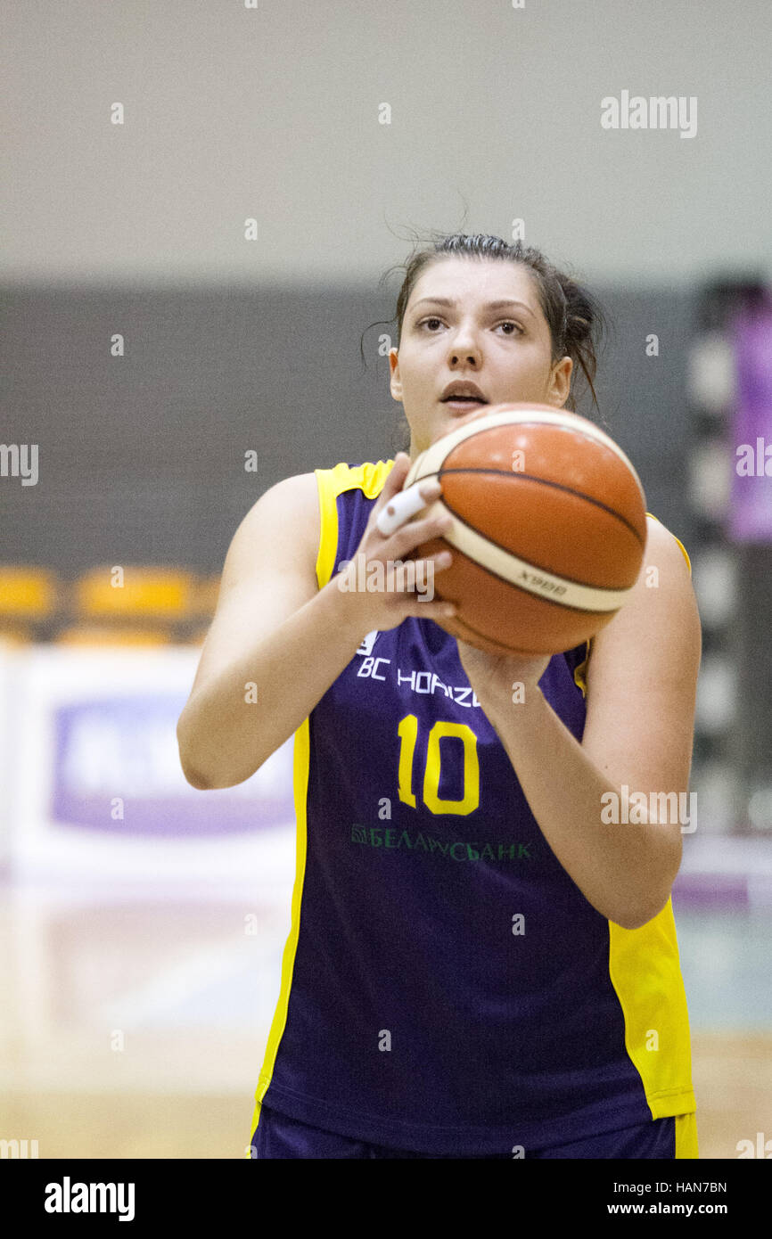 Gdynia, Pologne. 19Th Mar, 2016. Hanna Brych # 10 de la BC Horizont Minsk en action lors d'une ligue de basket-ball des femmes d'Europe orientale (EEWBL) Groupe B match entre Istanbul Universitesi (Turquie) et BC Horizont Minsk (Bélarus) équipes. Credit : Michal Fludra/Alamy Live News Banque D'Images