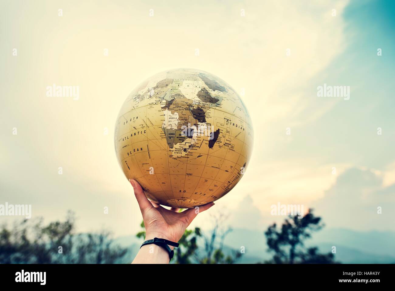 Hand Holding Globe World Concept Emplacement Banque D'Images