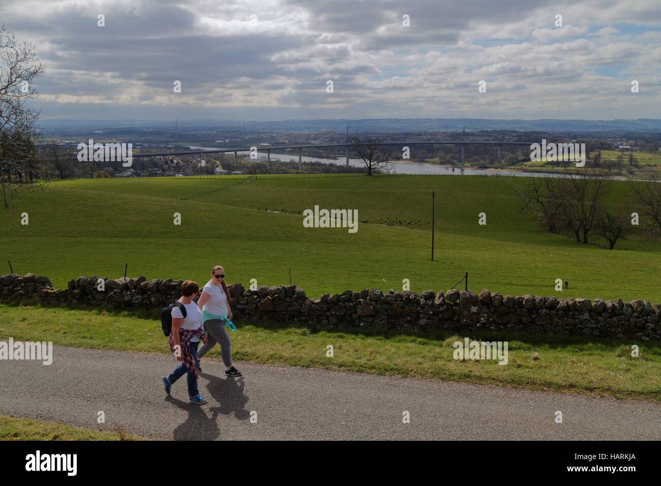 À partir de l'kilpatrick hills avant Erskine Bridge et le Clyde à la rivière jusqu'au centre-ville de Glasgow center Banque D'Images