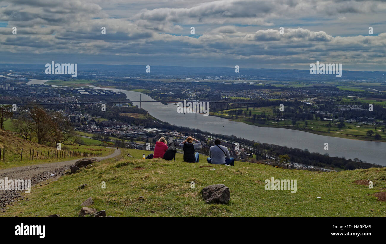 À partir de l'kilpatrick hills avant Erskine Bridge et le Clyde à la rivière jusqu'au centre-ville de Glasgow center Banque D'Images