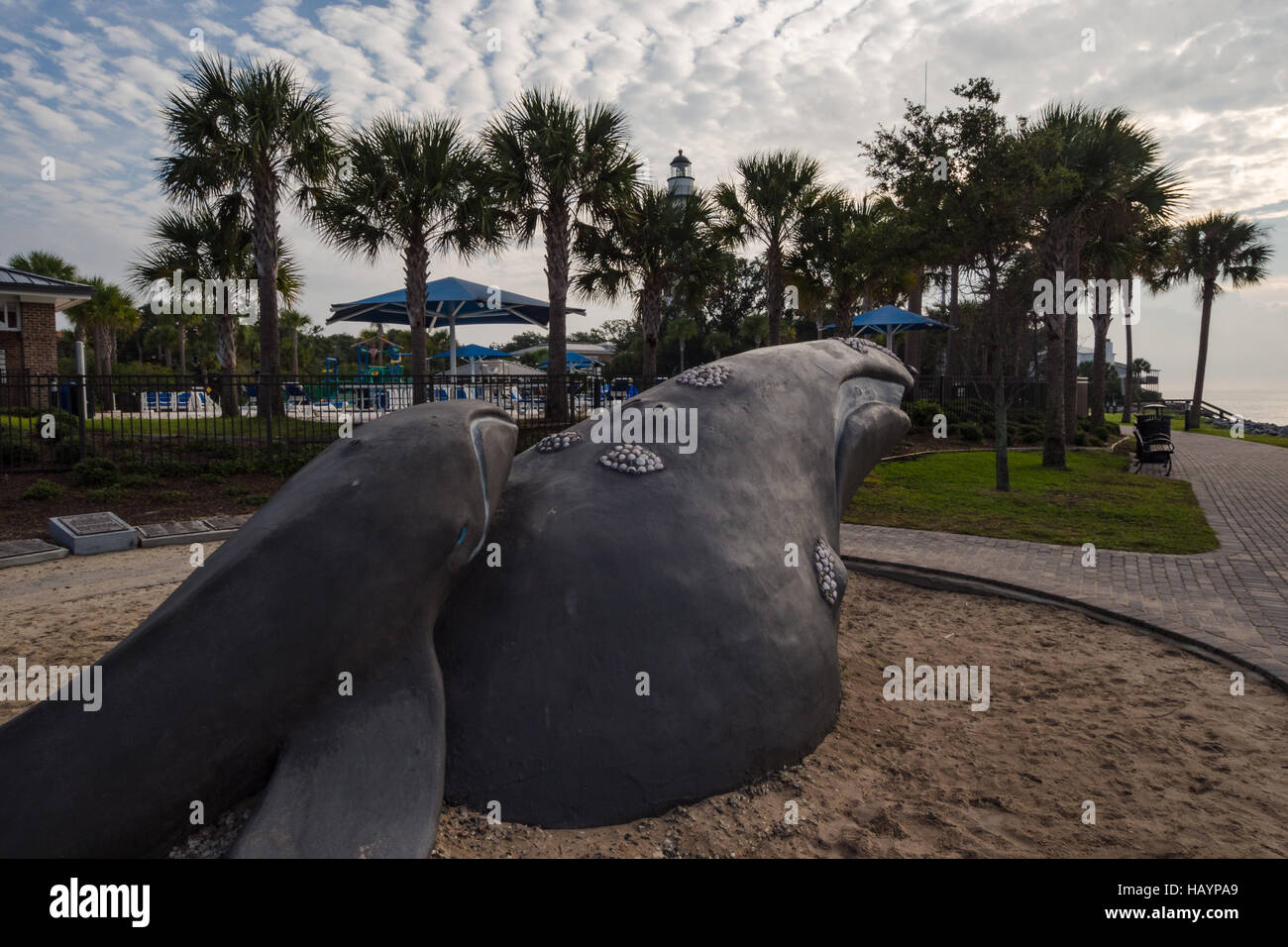 Statue de baleines sur la promenade St Simon's Island en Géorgie Banque D'Images