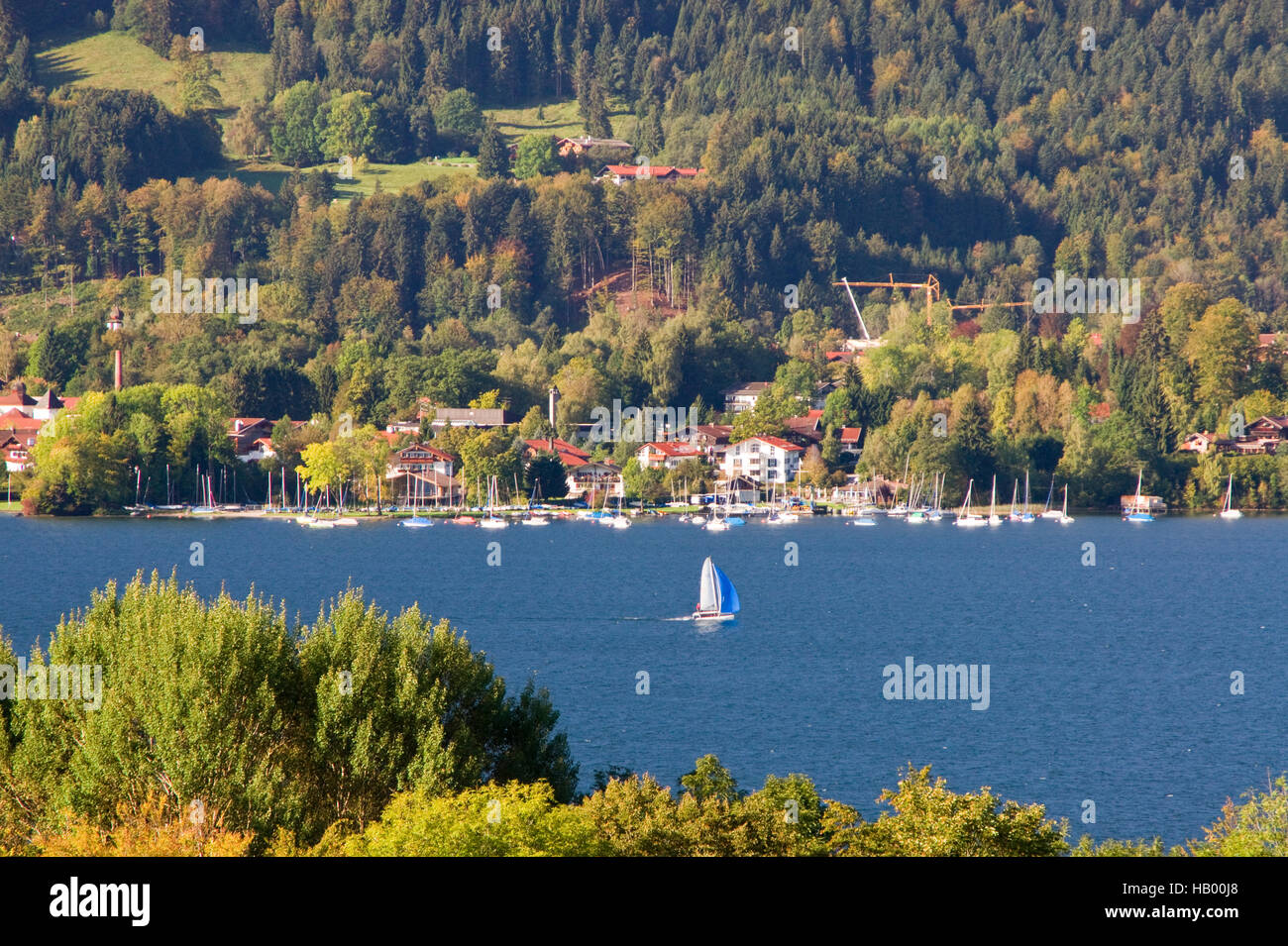 L'automne, voilier, port de plaisance, Tegernsee, Banque D'Images