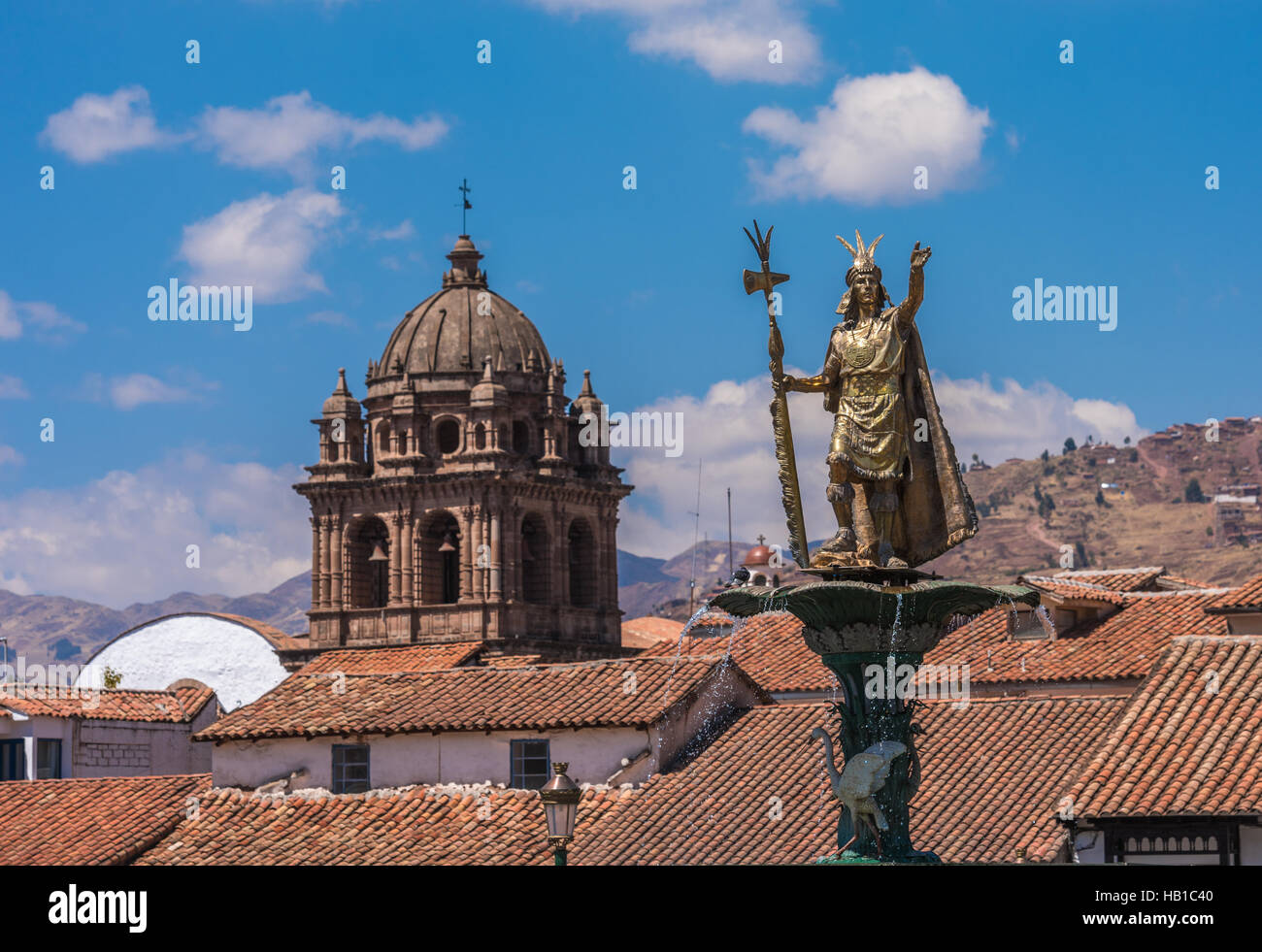 Inca Pachacutec fontaine dans la Plaza de Armas de Cusco, Pérou Banque D'Images