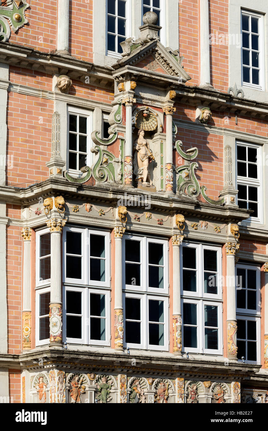 Leisthaus, fenêtre en baie et façade décoration, Musée Municipal, Weser-renaissance, Hamelin, Basse-Saxe, Allemagne Banque D'Images