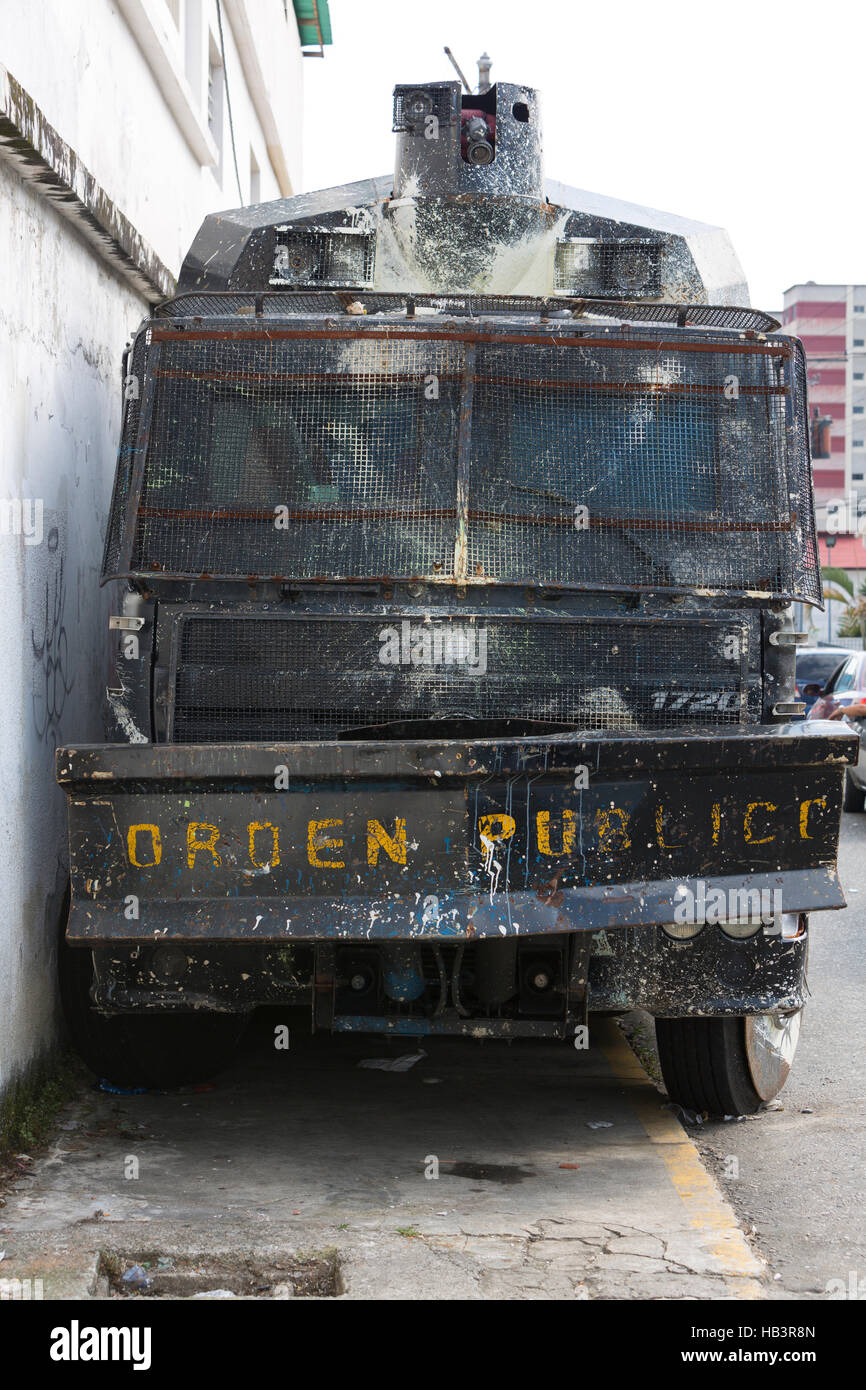 Riot truck Banque de photographies et d’images à haute résolution - Alamy