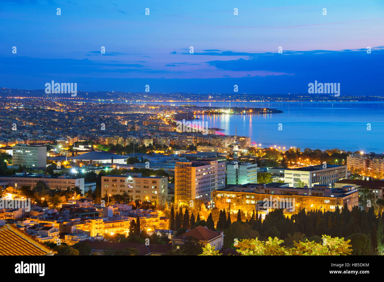 Skyline de Thessalonique au crépuscule. Grèce Banque D'Images